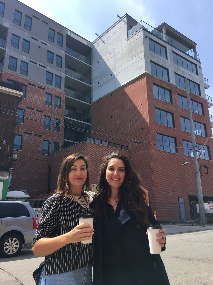 How cool is this?  Two great James North business leaders. Side by side in the photo and business wise on the street. (<a href="/MulberryCoffee/">Mulberry CoffeeHouse</a> and @roquedevcorp) #Hamont 👇👍