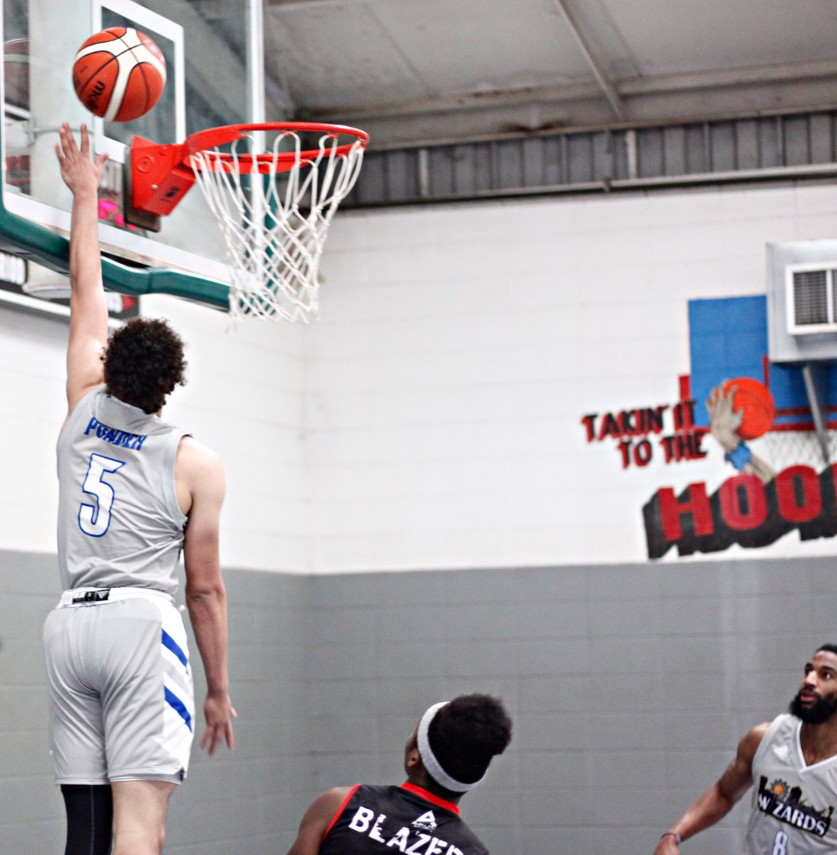 Taking care of business on the road! Enjoy some photos from last weekend’s win in Greenville, Mississippi 🔥 #WichitaWizards #MLBA 🏀