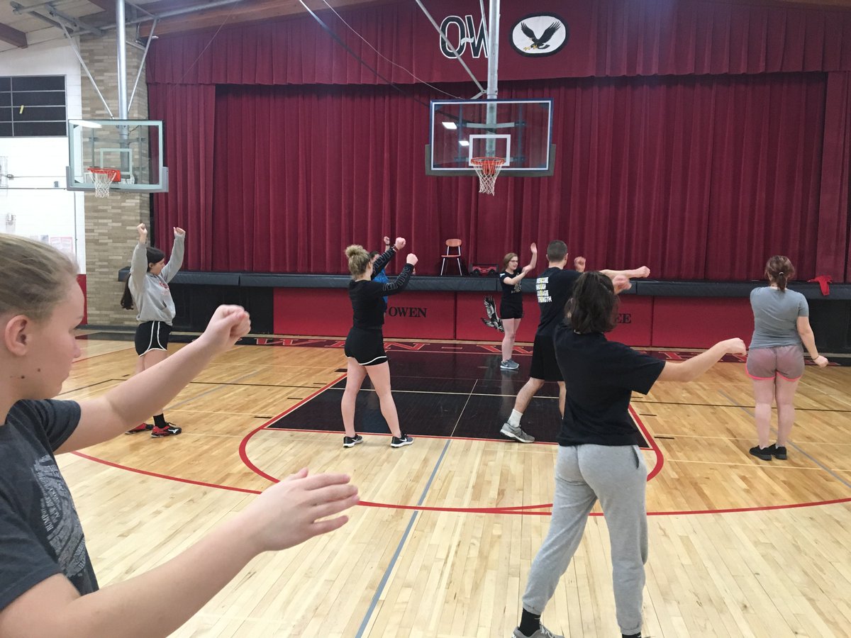 BoieJill's tweet photo. Class leaders Cheryl and Alyssa teaching us all the school song today @OWSchoolDist  #owblackhawkpride https://t.co/feDfv1cXQ2