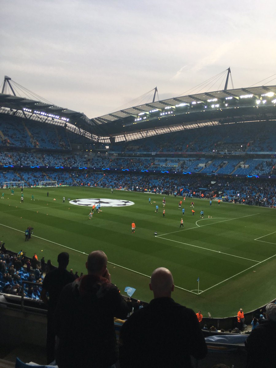 Muzzer200's tweet photo. Come on city https://t.co/6iMFfrjx84