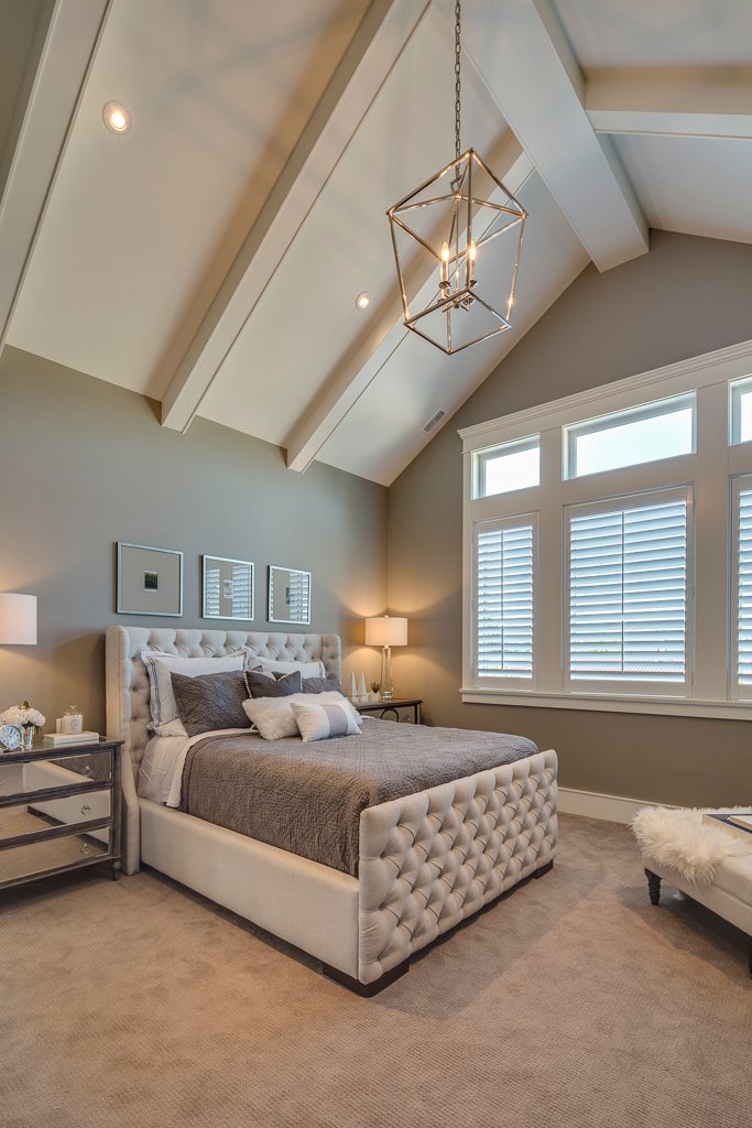 The_Clay_Way's tweet photo. This bedroom has us feeling dreamy 🌙💫
#ClayConstruction #TheClayWay #Bedroom #MasterBedroom #MasterSuite #InteriorDesign #VaultedCeiling #Beams #ExposedBeams #Craftsman #TuftedHeadboard #NewWestminster #NewWest #NewWestminsterBuilder https://t.co/vs4ZORcyrk