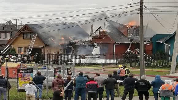 📺📲 [VIDEO] ENTREVISTA | Experto y accidente en Puerto Montt: 'Cuando compraron, vecinos sabían que el aeródromo estaba ahí' @Emol #YaEstáEnEmol bit.ly/2KLHCf1