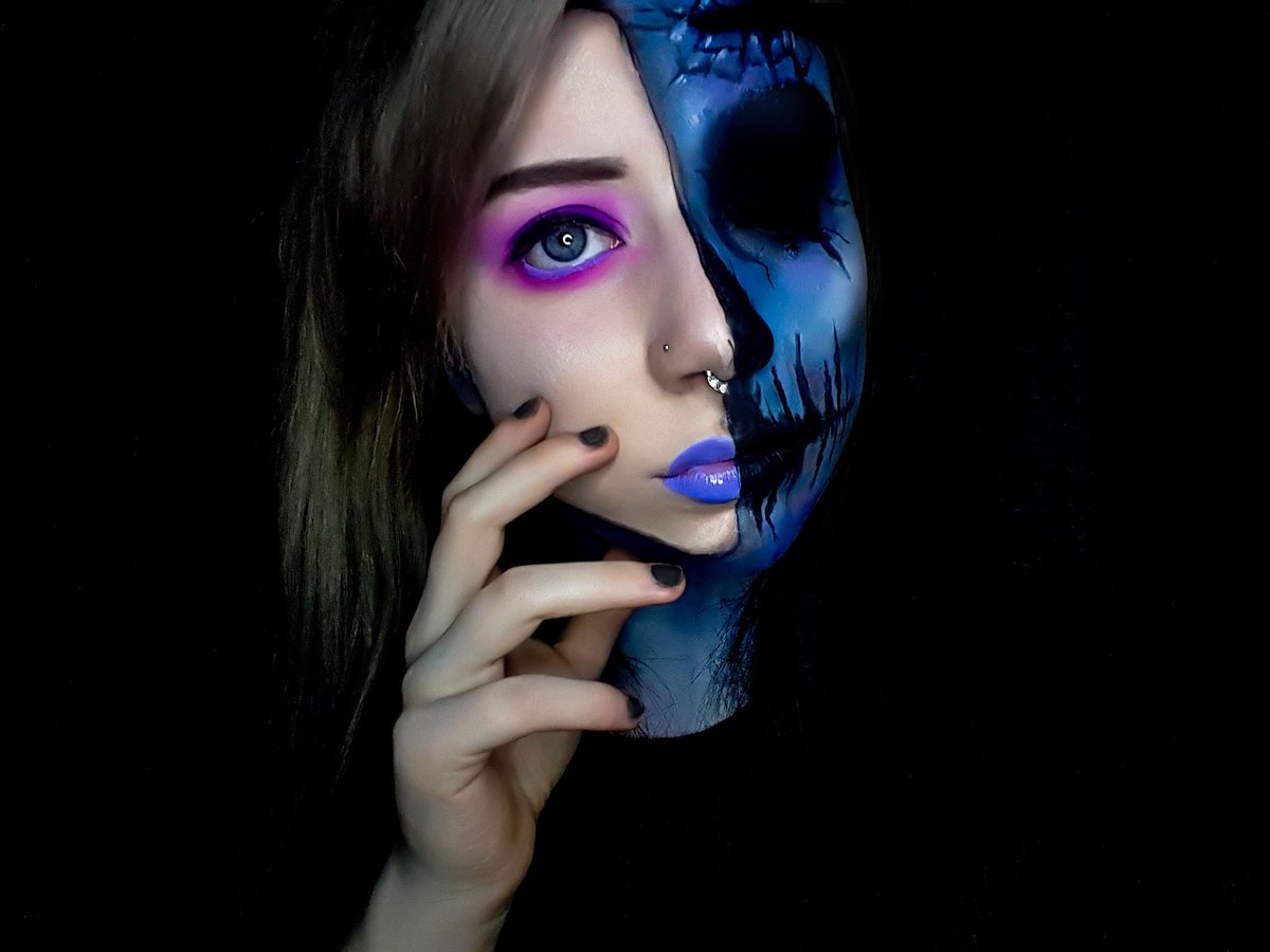 A_Allusions's tweet photo. My makeup inspired by the 'Disguise' artwork originally by Zack Dunn @MIWband @ChrisMotionless @rickyxhorror @chenzomauro @MIWryan #motionlessinwhite #DISGUISE #makeup #artwork #painting https://t.co/WjP5CZrCmZ