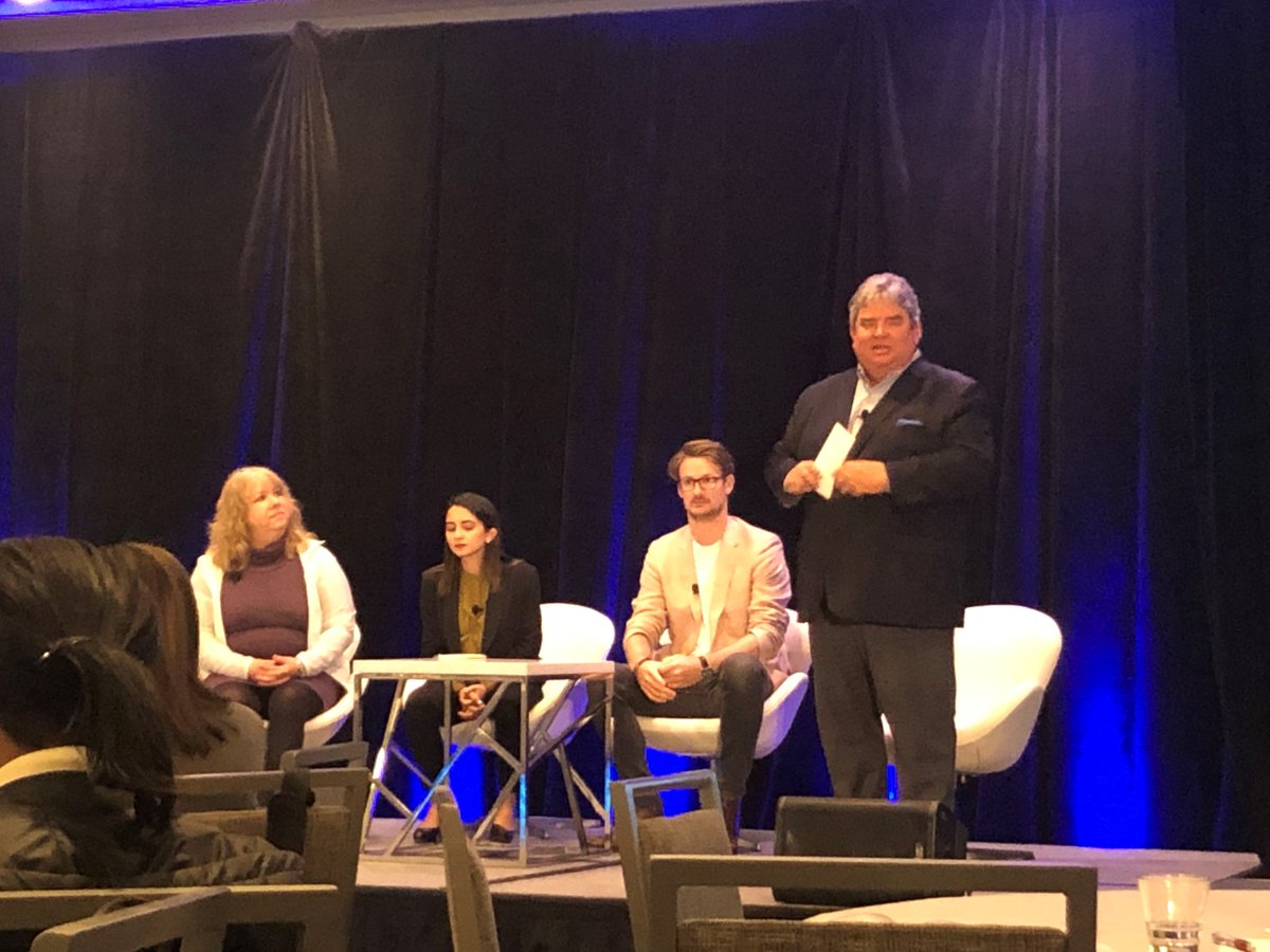ISG_News's tweet photo. Welcoming our panelists @SNF25 and @matt_harris10 of ISG, @Sitel_Worldwide's Isabella Mongalo and @columbia1935's @catbrunson as they discuss Overcoming your #CX #UX Obstacles #ISGCXUX @ISG_News https://t.co/PoF334C88s