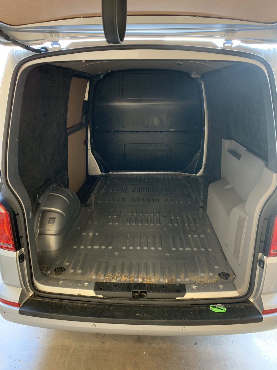 Heatspec's tweet photo. Got my van racking in and done! Went for the @bottsmartvan option. Really like how itโs ended up. Thrown my kit in for now to have a play over the next few weeks. Should keep me organised to keep productivity up! #smartvanPotm thanks to @pbplumber and @MJPLimited for advice https://t.co/GgyqIUYyV5