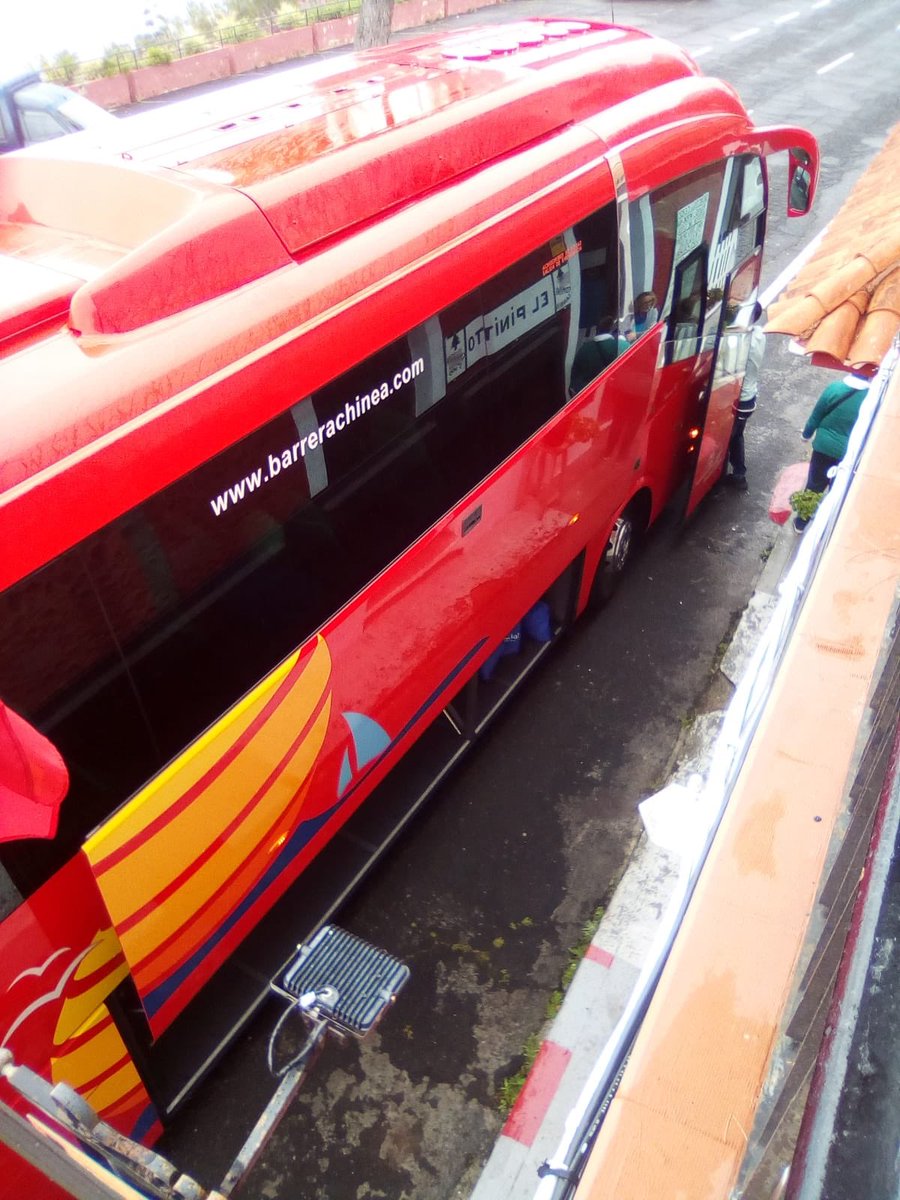 RestElPinito's tweet image. Así vinieron estos abuelitos desde el Centro de Día Acaymo! Ellos sí que saben disfrutar... se fueron de paseo y terminaron de comelona y bailando! 😘 #lavidasondosdias RESERVAS: ☎️ 922367057