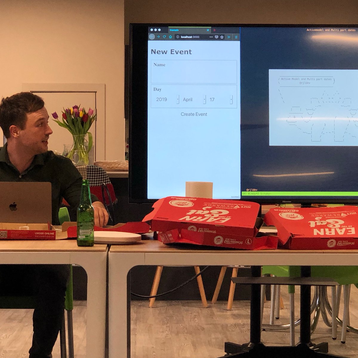 yozu_uk's tweet image. #Rubyside Return Of The Rich. Welcome back @rjldev 

Rich is going through all methods and techniques to solve them pesky bugs whilst programming in rails.
#RubyOnRails #RubyEvents #Traitor