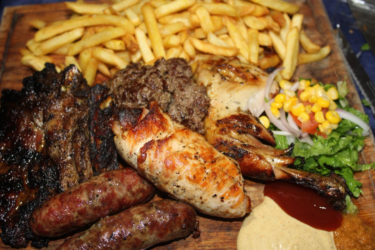 FriendsFood237's tweet photo. Pourquoi au friend's food tout le monde a tendance à tester ses limites ?
Heureusement que tout ce qui se passe ici reste ici. 🚫⚠😆😆 https://t.co/fVs4gQg4iy
