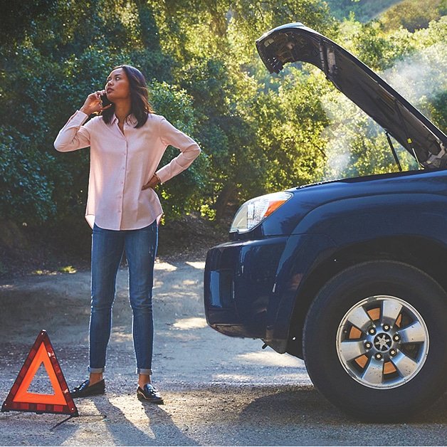 ensignal's tweet photo. Don't let a little #car trouble spoil your #spring drive. #Hum by #Verizon is here to help. It has features like Vehicle Diagnostics and Emergency Assistance to help you feel more secure on the go.
#Ensignal #humpday🐪 #HumDay #SignalForward https://t.co/qf4skopaR6