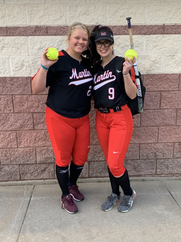 Gosset41's tweet photo. More dingers the better I say #txhssoftball #dingersquad Arlington Martin, Aubrey and Midlothian Heritage represent! https://t.co/Yq7qJtKelW