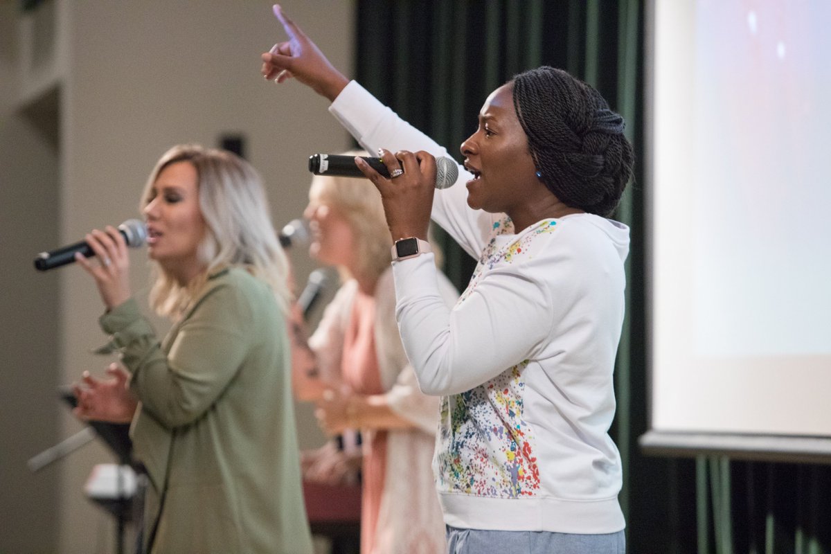 HelloPneumaLife's tweet photo. Join us this Easter Sunday for a powerful service celebrating the greatest story ever told...the life, death &amp; resurrection of Jesus! 🙌

Easter at Pneuma Life Church
April 21st at 10AM
4100 Race Track Road
Saint Johns, FL 32259 

#pneumalife #localchurch #eastersunday #worship https://t.co/JciuBRIWbk
