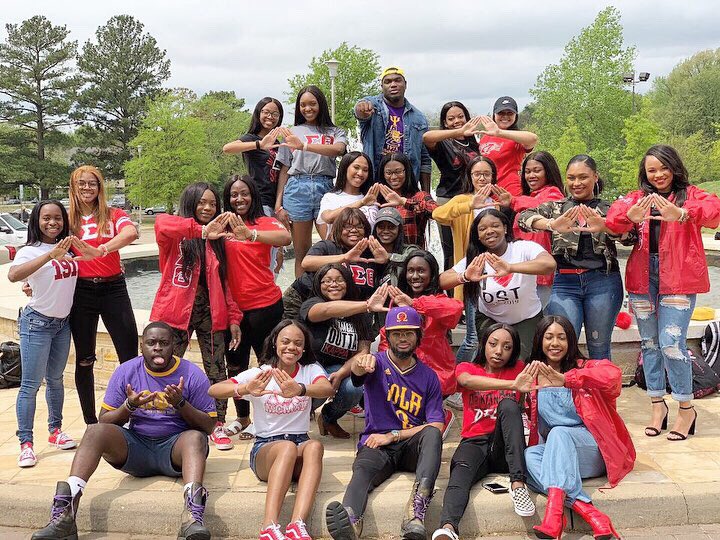 AZ_Ques's tweet photo. Coleman Kids. 💜❤️ https://t.co/qyeLwaORrN