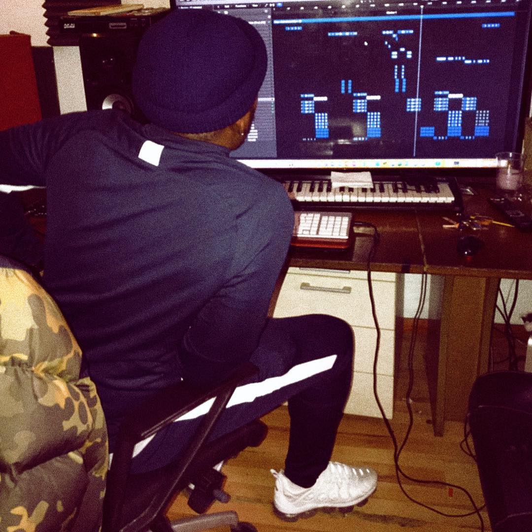 alacrangroup's tweet photo. Ready to drop! Malv’s next release is ready!!
.
.
.
_____
@OfficialMalv @AlacranGroup @JOATMusicGroup #Malv #1baseman #AlacranRecords #AlacranGroup #joatmusicgroup #LetGo #AppleMusic #Deezer #Spotify #music #Spotify #Record #NowPlaying #Epic #newsong #song #listen https://t.co/hdcU5ag2v6