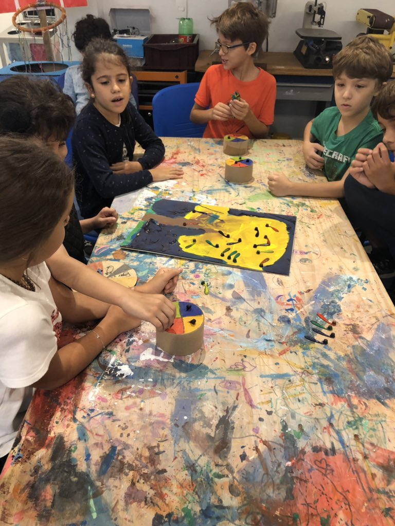 Grade 3 create a game based on our Mindfulness Garden, the players need to help the animals to eat the seeds! A lot of Creativity, design, logical thinking and hands on to complete this project! <a href="/EscolaConcept/">Concept School</a> <a href="/BrettasCamila/">Camila Brettas</a> <a href="/AtilanaDomingu1/">Atilana Domingues</a> #designthinking #makerspace