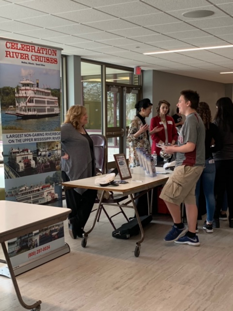 MCVInfoHUB's tweet photo. Another great Career Fair at MHS today!  This time it was the Hospitality Industry in our new BPAC Lobby. @MCVInfoHUB would like to thank all of our guests who make their living by keeping visitors and locals comfortable, informed, and entertained. https://t.co/Huz1rgQGSL