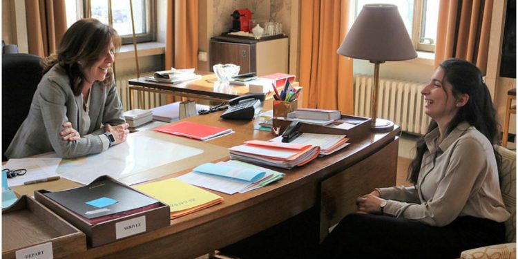 .<a href="/CanEmbFrance/">Embassy of Canada in France</a>'s Ambassador for a Day program aims to shatter glass ceiling #cdnpoli bit.ly/2XlMp87  (subs)