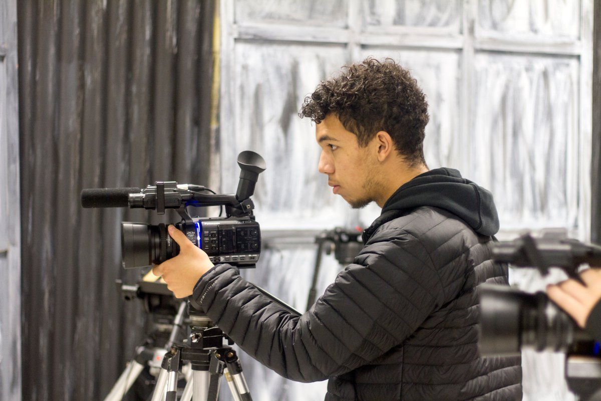 hvmoca's tweet photo. 🎬 Lights, camera, action! See the music video written, recorded, and shot by Peekskill High School students and sound/video artist Angel Nevarez during our Teaching Artist in Residence program. The opening of "Leave an Impression" is next Wednesday night! https://t.co/zEUBZxypeE https://t.co/6cSrjPGqNm