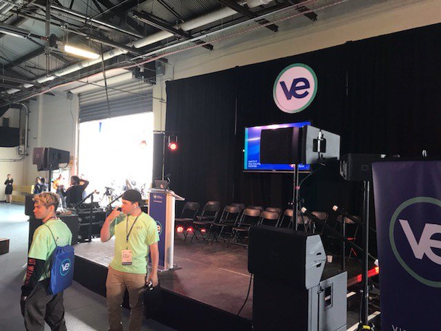 jim_polansky's tweet photo. Huntington's Virtual Enterprises teams had a great showing at today's virtual trade show at the Brooklyn Cruise Terminal in NYC. @VEInternational @PoppyNY1 #HuntingtonSchools #BlueDevilPride #ThisIsHUFSD https://t.co/UZbzDeu9oK