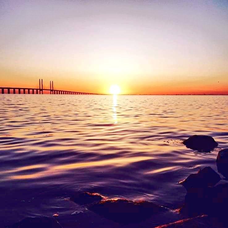 MollyKummel's tweet photo. Kvällens utsikt. ❤️ #Malmö #MinStad https://t.co/Lnc9PVr5O5