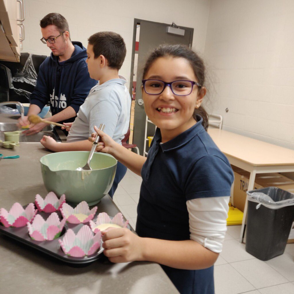 MsSultana6's tweet photo. ...oh what fun!! Having a great time in the kitchen, problem solving, using our math skills and building positive relationships!! #friendship #easter #baking https://t.co/BMNAre0bZB
