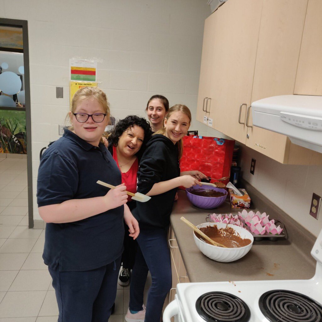 MsSultana6's tweet photo. ...oh what fun!! Having a great time in the kitchen, problem solving, using our math skills and building positive relationships!! #friendship #easter #baking https://t.co/BMNAre0bZB