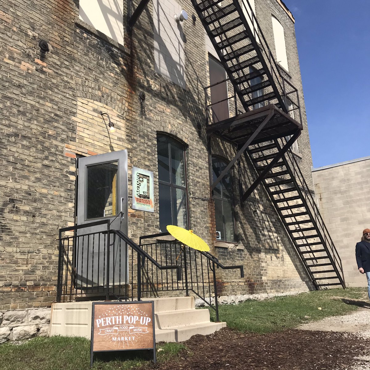 PerthPopUpEvent's tweet image. TONIGHT IS THE NIGHT! 
Stratford Trashion Week ♻️👗 Trashion Show x @perthpopupevent Eco Market @factory163 !!!!!
April 17, 2019, 6-10pm
Admission $2 per adult, $5 family. 
FREE PARKING! 🚘 
Bring your reusable totes! 🛍