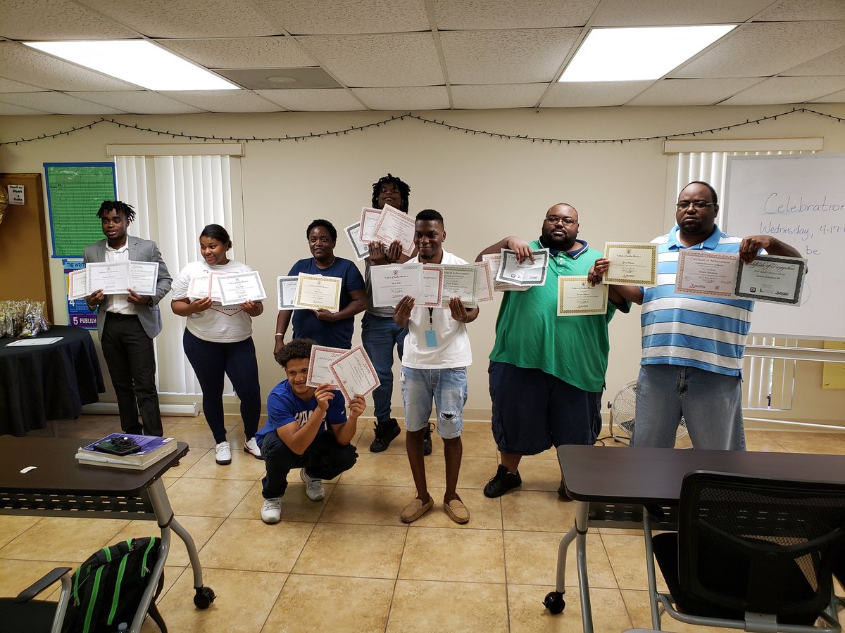 ACEPBCProDev's tweet photo. Celebrating the adult learner's success motivates them to work harder towards obtaining their diploma. #ABEGED https://t.co/Q0FQeB8Rwc