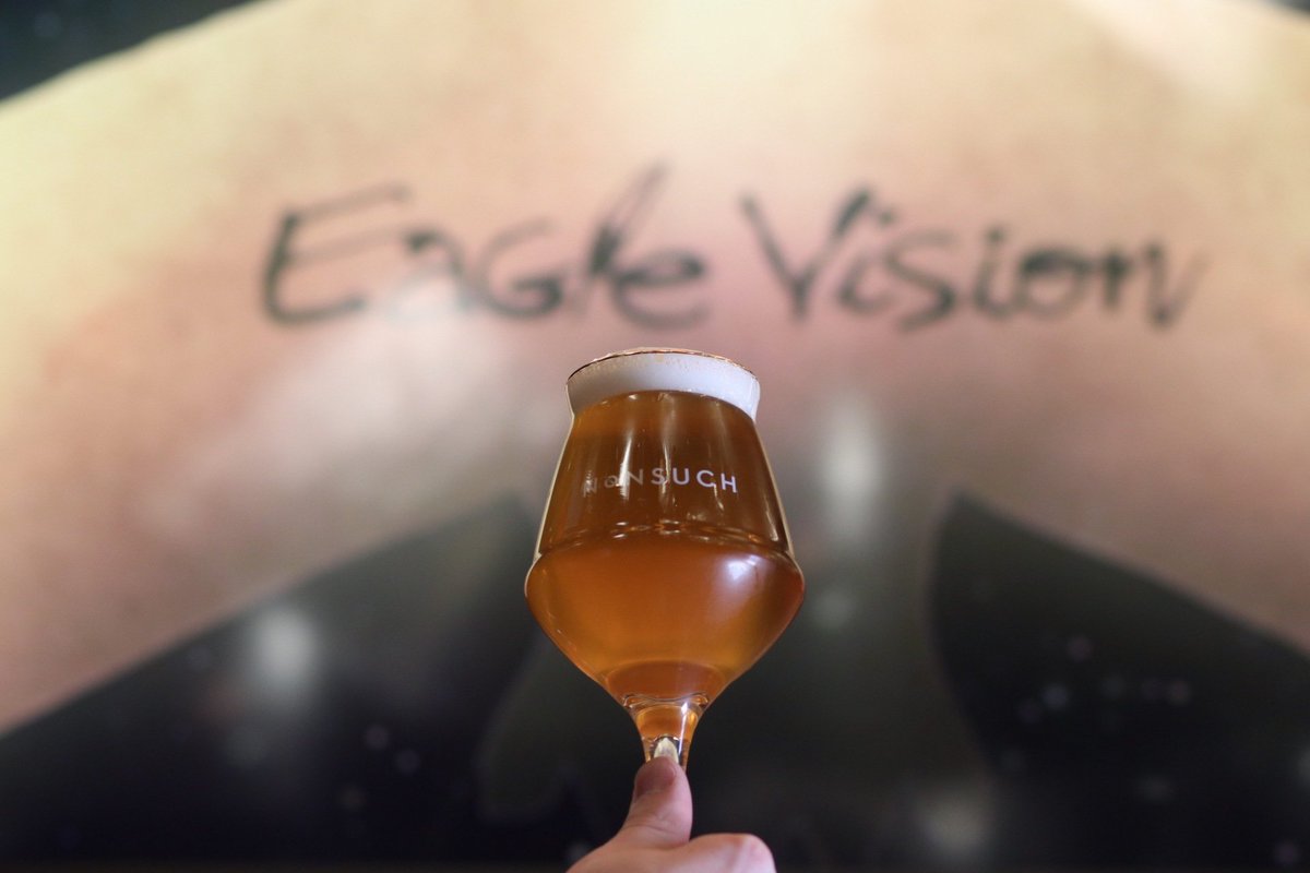 GetOnSetMB's tweet image. Lovesick, produced by @kyleirving and Eagle Vision will be screening at @NonsuchBeer at 3pm! Popcorn will be provided! @Ex_District_Wpg @OnScreenMB #filmdayintheexchange #mbfilms #iheartmbfilms #winnipeg #manitoba