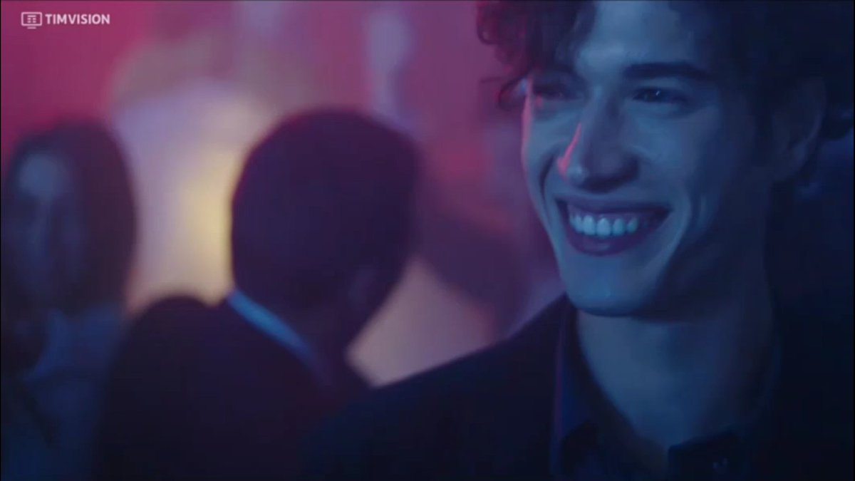 first of all HOLY SHIT HE'S PERFECT 
#skamitalia