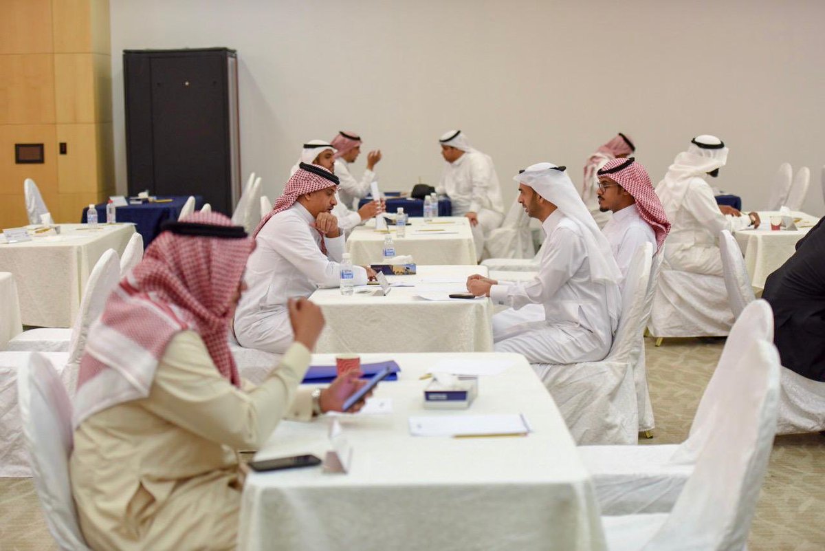 MakkahChamber's tweet photo. 40 مستشار ومستشارة في مجال ريادة الأعمال يستقبلون المبتدئين في أعمالهم التجارية ويقدمون لهم العديد من التجارب والخبرات المساعدة في إنجاح مشاريعهم 

#غرفة_مكة https://t.co/e5hCild2C1