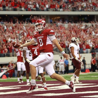 NickStarkel's tweet image. Since everyone is telling me to change my profile pic...

Maybe this pic will help me play like he did in 2011 🤔
 #NewProfilePic