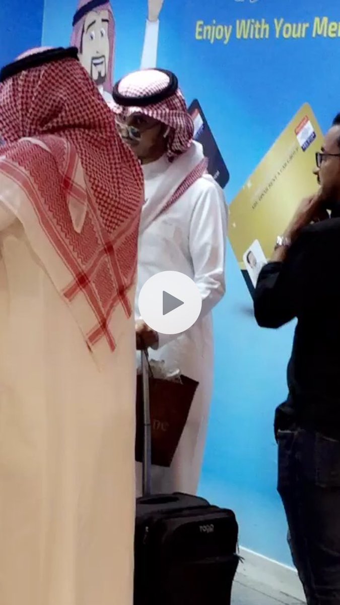 i__228's tweet photo. البخات نعم شهالنظرة؟😂
@albakhat03 https://t.co/oJdy7gFv06