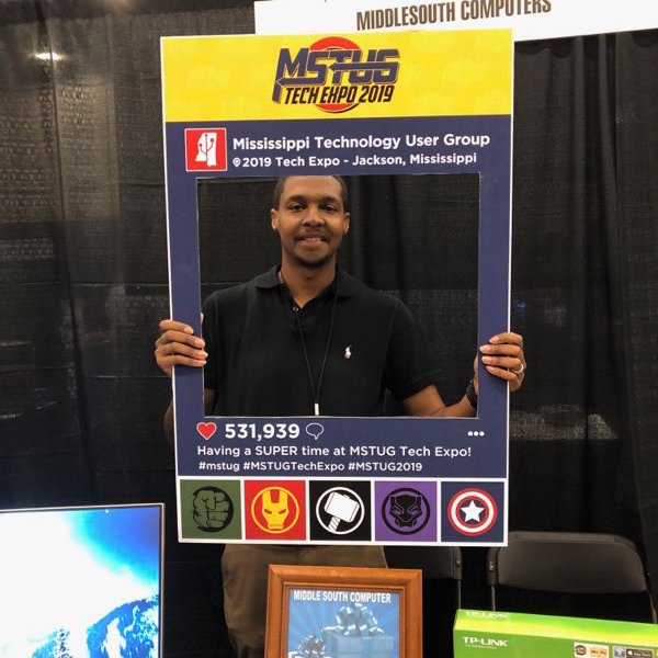 MSTechUserGroup's tweet photo. More great Avengers, I mean selfies. #MSTUG https://t.co/sezkDdB29i