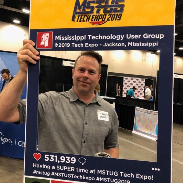 MSTechUserGroup's tweet photo. Our vendors have their game faces on. #MSTUG https://t.co/DTIVfGjOuB