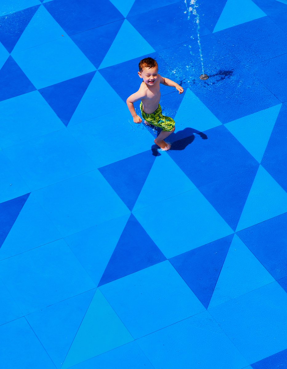 Life_Floor's tweet photo. High Tide Is Bluebird
Aviator and Ocean
Put it on Splash Pads

#NationalHaikuDay #flooringexperts #notpoets https://t.co/WPl6WLKHSE