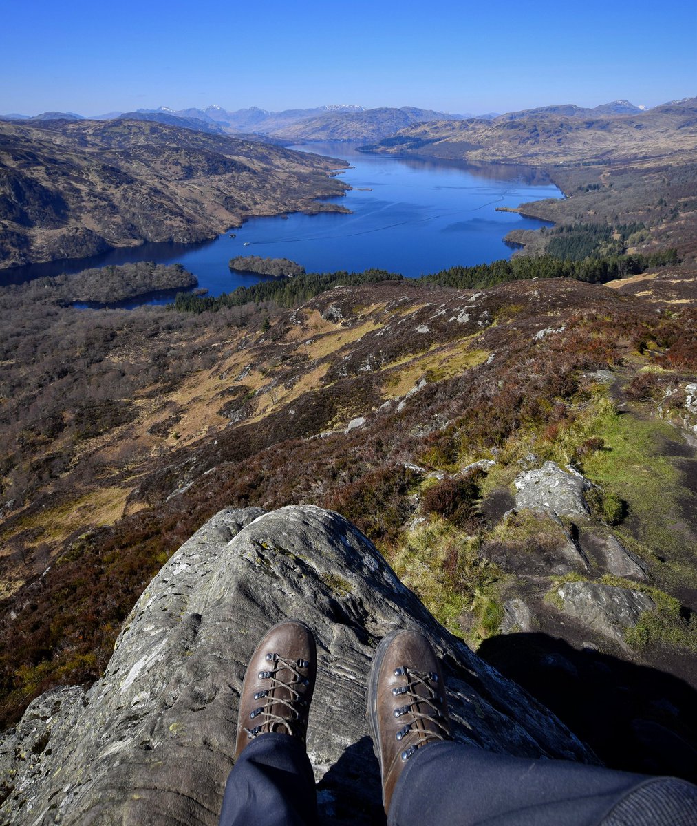 Found a good place to have a wee seat and take in the view over Loch Katrine. @VisitScotland @ScotsMagazine @Scotland @lomondtrossachs @forestryls #Scotland #scotspirit #landscape #landscapephotography #benaan #lochkatrine #scarpa @ScarpaUK #blueskies @TGOMagazine