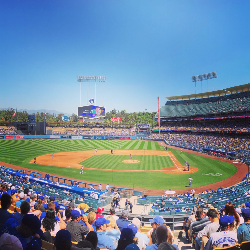 MorganKIRO7's tweet photo. What a nice day! @Dodgers #la #notseattle #cawx https://t.co/Yi9amhvekU
