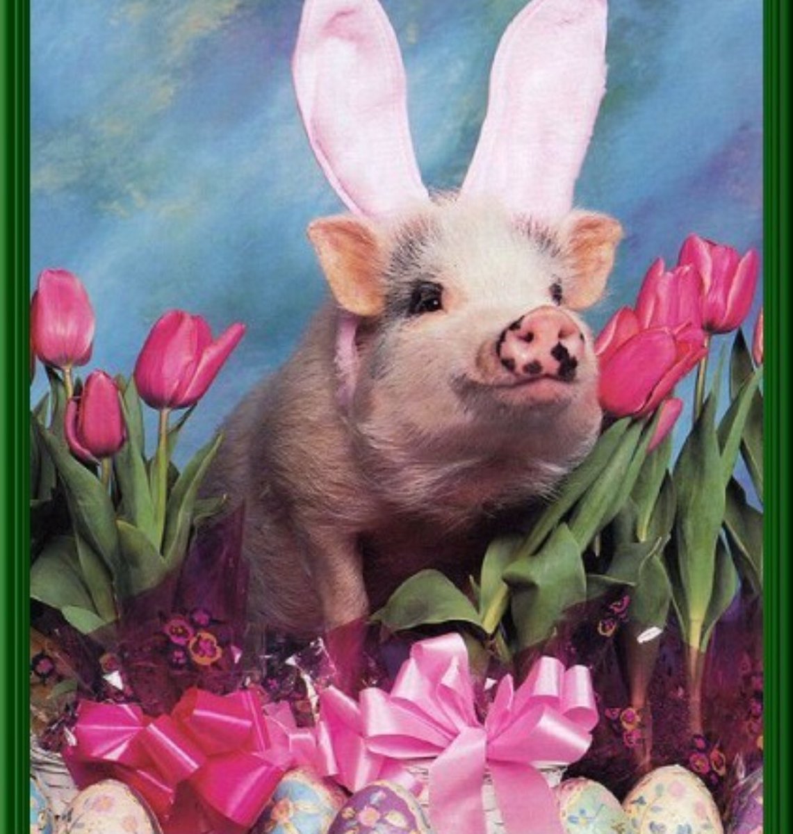 Don’t forget to pre order your #Easter ham for Sunday- only 5 left! 🍖💐🤠 #bostoncatering #oinkoink #goham #hippetyhoppity #bostonbbq #pigout