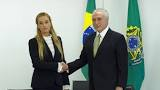barrioadentro_1's tweet photo. @arturocazal Rajoy.... FUERA:::::
PPk.........FUERA:::::
Temer....FUERA::::
Abogada de Lilian.... PRESA:::
Esa "señora" tiene malas vibras para los que estan cerca .... 🧙‍♀️ https://t.co/hncSOMsC1E