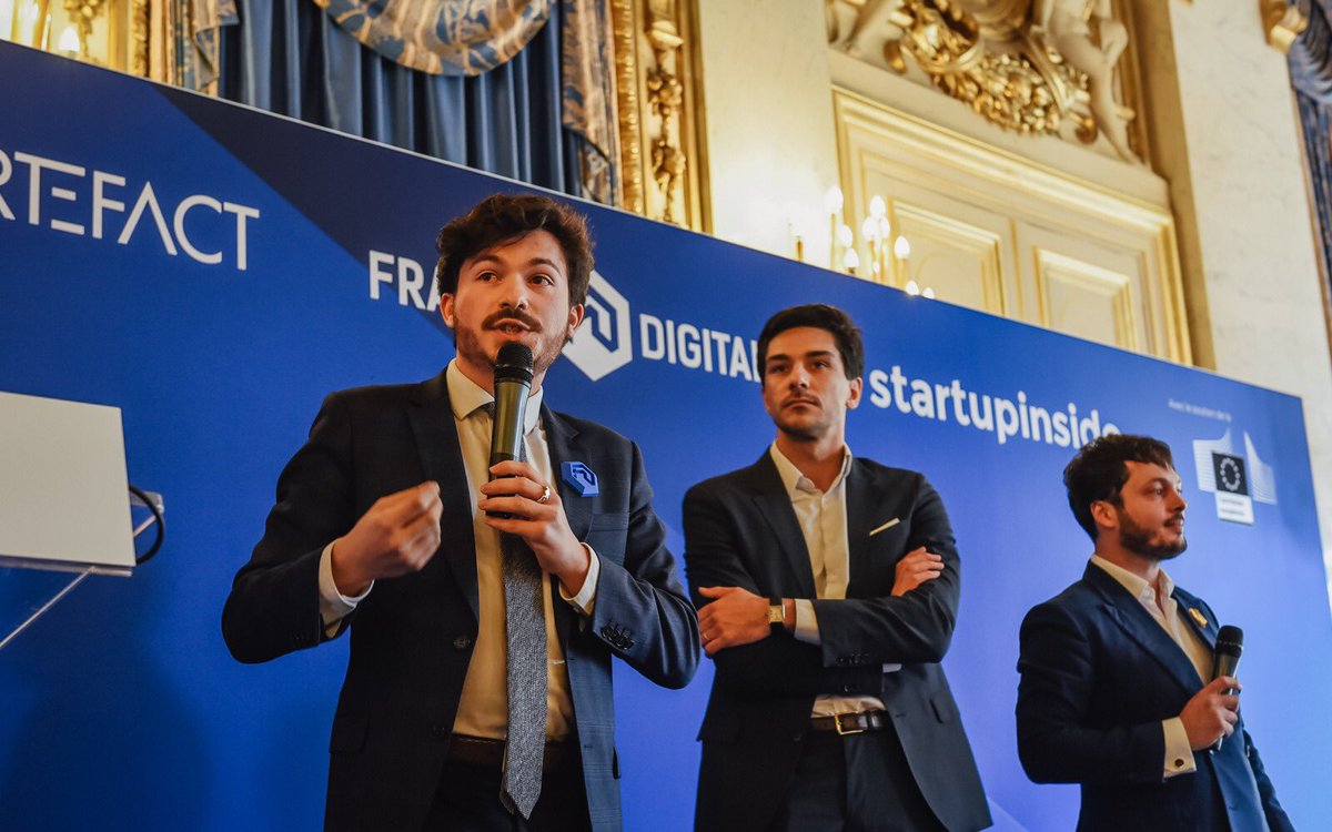 FRdigitale's tweet photo. 🇪🇺🇫🇷
What a day, what a day !
Thank you so much for your venue at #QuaidOrsay 
Together, let’s build #AI4EU ! 💪 🦄 
#AInight19 https://t.co/DErFcVkx2q