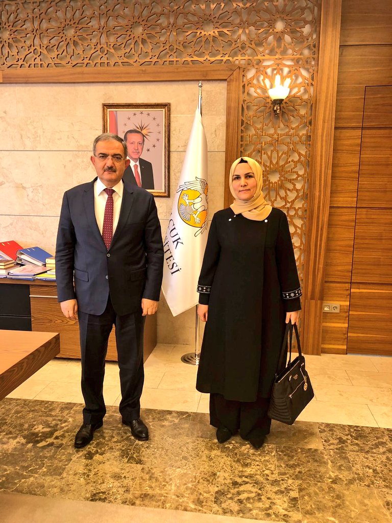 Selçuk Üniversitesi  Rektörü Prof.  Dr. Mustafa Şahin  Bey 'i makamında ziyaret ederek  birlikte  yapabileceğimiz çalışmalar hakkında konuştuk. Hayırlara vesile olmasını diliyoruz. 
<a href="/sahinmu/">Prof. Dr. Mustafa Şahin</a> 
@selcukrektorluk 
<a href="/emineilyas1/">Emine İLYAS</a>