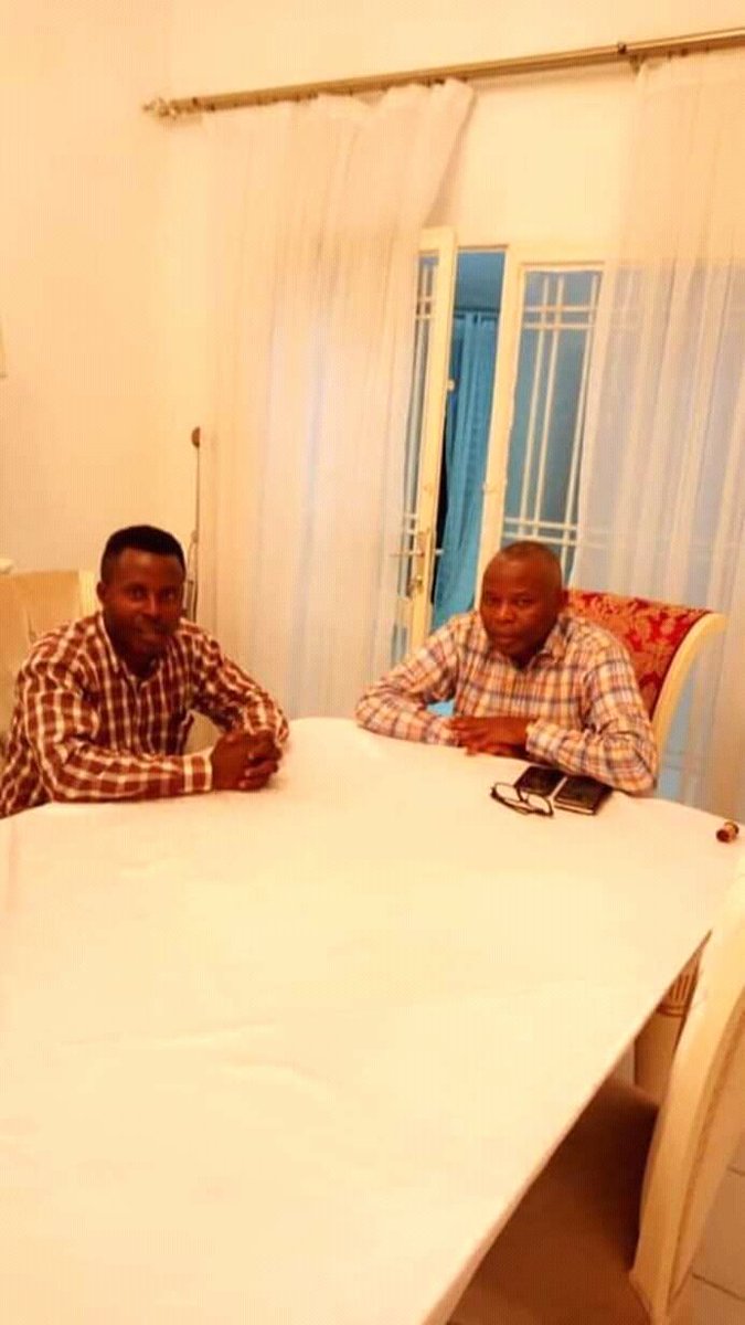 Est nulle la politique sans parrain#le Dr Rodriguez auprès de son mentor @VitalKamerhe1pr des nouvelles orientations