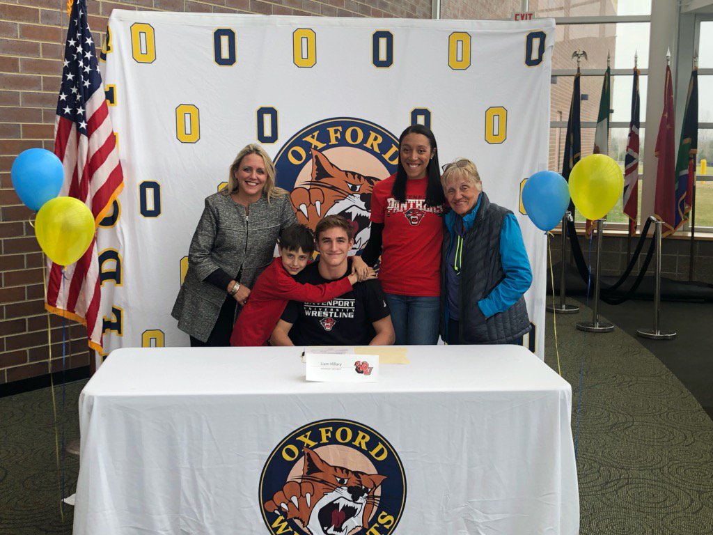 OxfrdWrstlng's tweet photo. Congratulations to Senior #Hammer Liam Hillary for Signing with Davenport University to continue his Academic and Wrestling endeavors !!
Best of luck !!
#BlueBlood
#BornLeader
@OxfordAD
@oxfordinsider
@liam_hillary24 https://t.co/uUDBDZGX2G