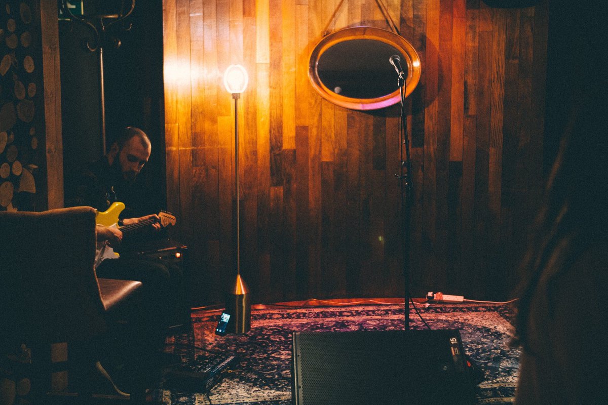 JackHinksMusic's tweet image. In love with this picture by @PerryJonssonDP from last week’s @BrewhemiaEdin open mic with @IAmLoudPro. We’ll be back same time next Tuesday. #edinburgh #customguitar #iamloud #guitarporn #edinburghgigs #edinburghmusic #strat