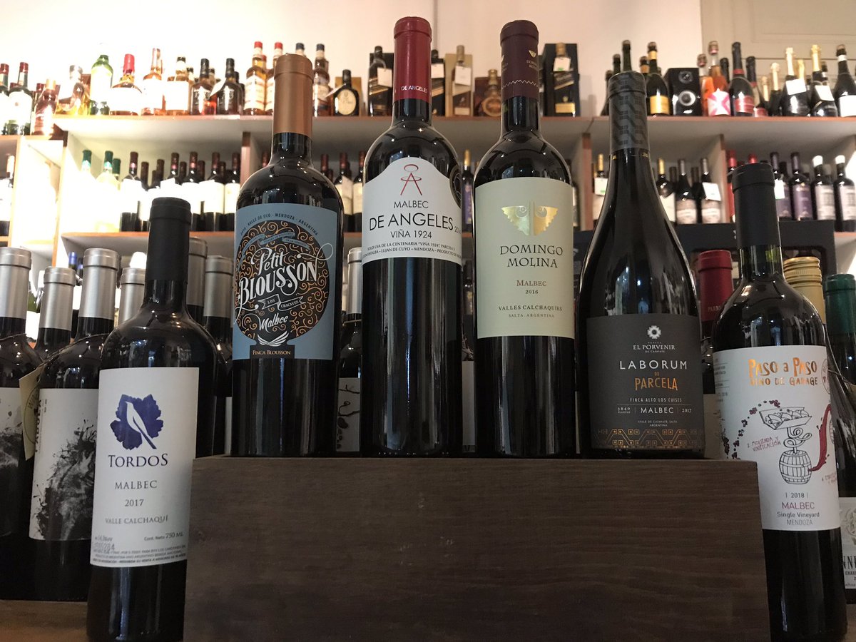 En el día internacional del Malbec te mostramos algunas de las joyitas que tenemos para vos!!!
.
.
🍷🍷🍷
👏👏👏
#diadelmalbec 
#elvinoune 
#Tordos
#fincablousson 
#deangeles 
#domingomolina 
#elporvenirwines 
#pasoapaso