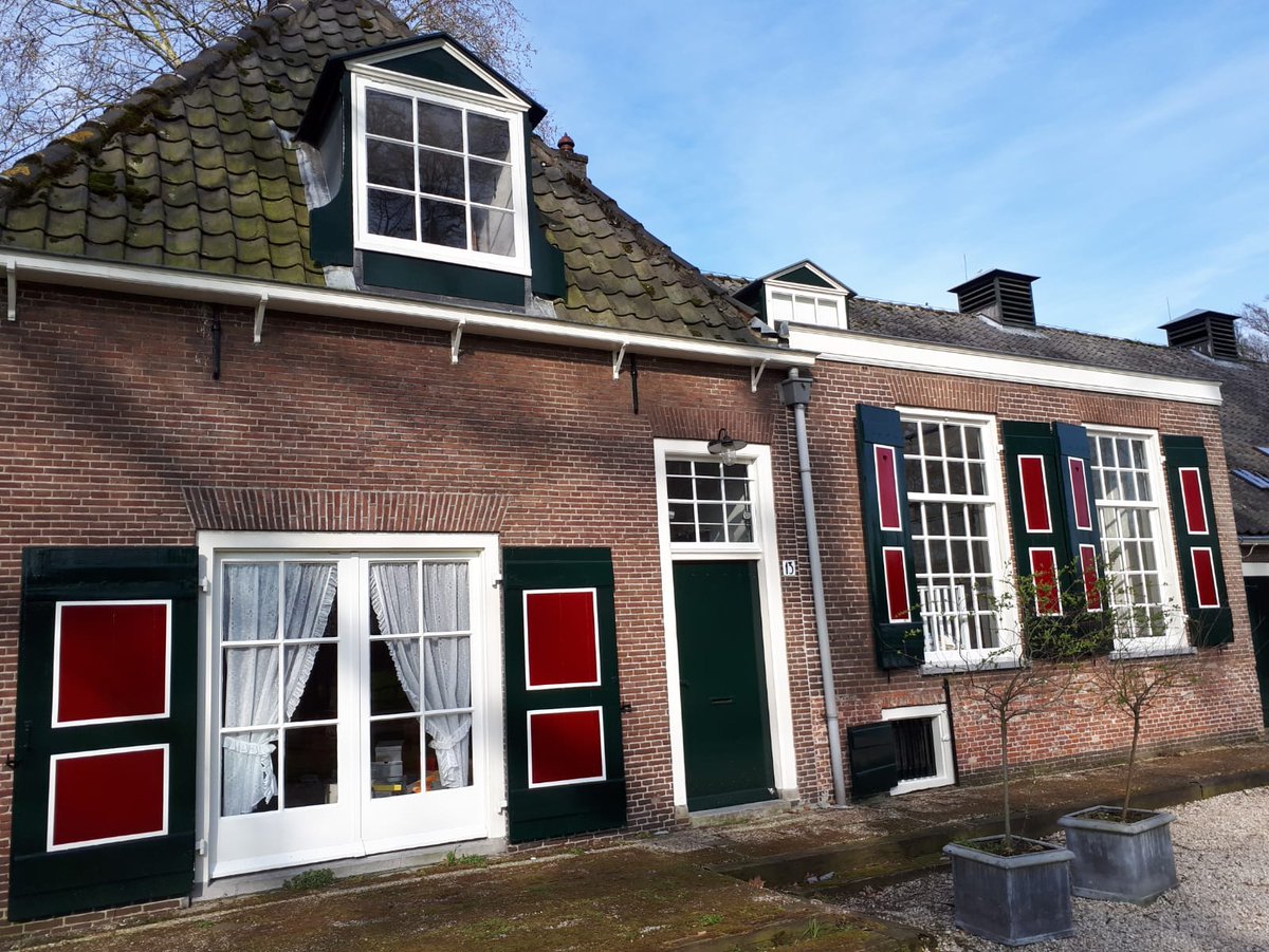 Eindresultaat monumentale boerderij in S'Graveland. 

Prachtige ligging middenin de Bossen!