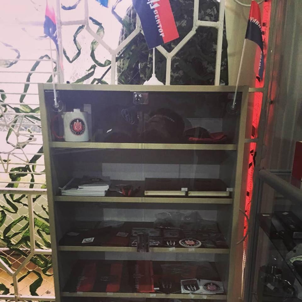 Right_Comp's tweet photo. АСОРТИМЕНТ "ПРАВОЇ КРАМНИЧКИ" ДОСТУПНИЙ МЕШКАНЦЯМ КАМ'ЯНЦЯ-ПОДІЛЬСЬКОГО 

У військовому магазині "Military Star" (вул. Князів Коріатовичів, 5) відкрився відділ — "Права Крамничка" Підтримуйте борців за волю України гривнею

#PS_Right #right_sector #ДУК #символіка #Україна https://t.co/Ek648Q11Yi
