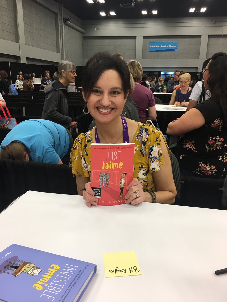 BHMSouthLibrary's tweet photo. Books, authors, and fun!! #TxLA19 https://t.co/GKcINNDL2U