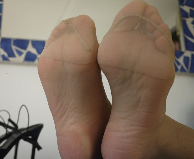 Highheelmodel's tweet image. another mature model I am interviewing