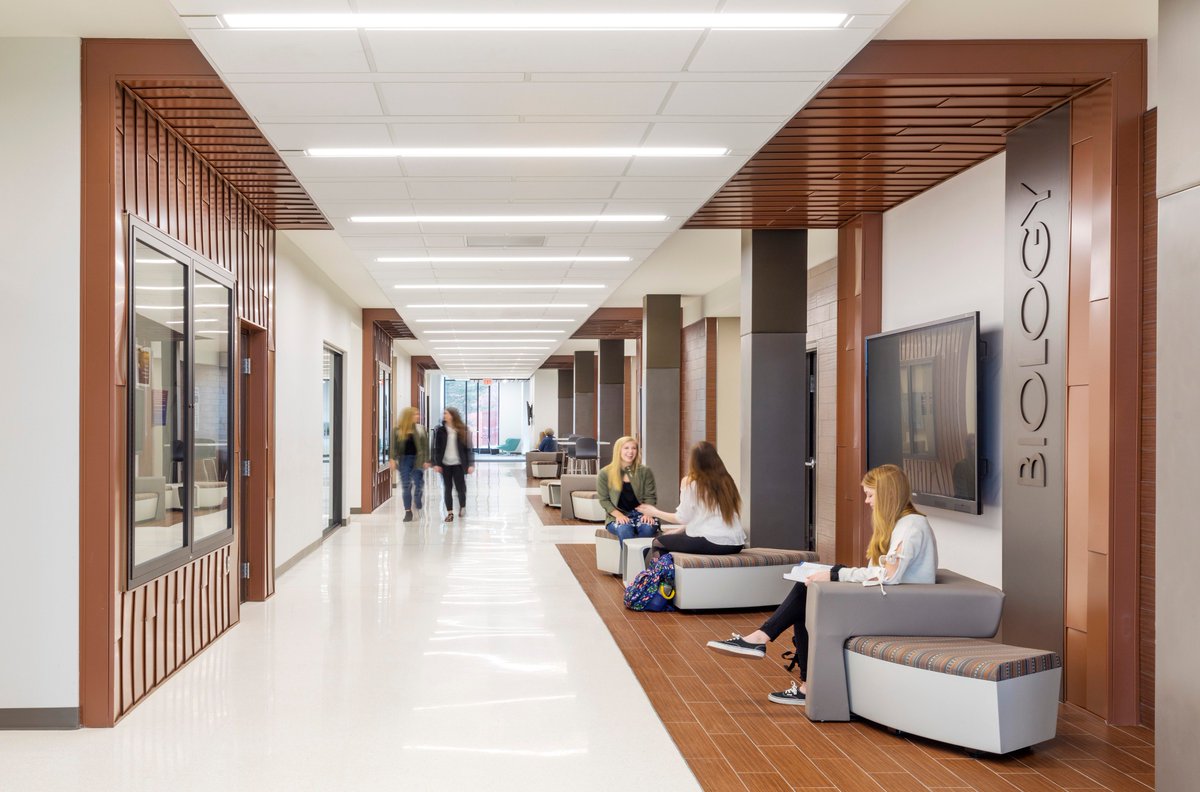 nwciowa's tweet photo. Northwestern’s Jack and Mary DeWitt Family Science Center provides biology, chemistry and nursing students with state-of-the-art-facilities to match the exceptional science education and career preparation Northwestern is known for.
More photos: https://t.co/AdlNmyHyFs https://t.co/vZFBNNJn1z